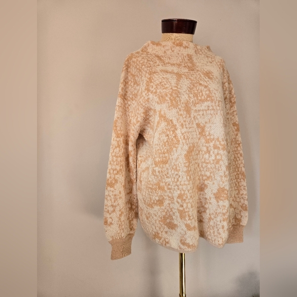 OLSEN Golden Camel Melange Cream Wool Blend Sweater. Size Large - Picture 2 of 10